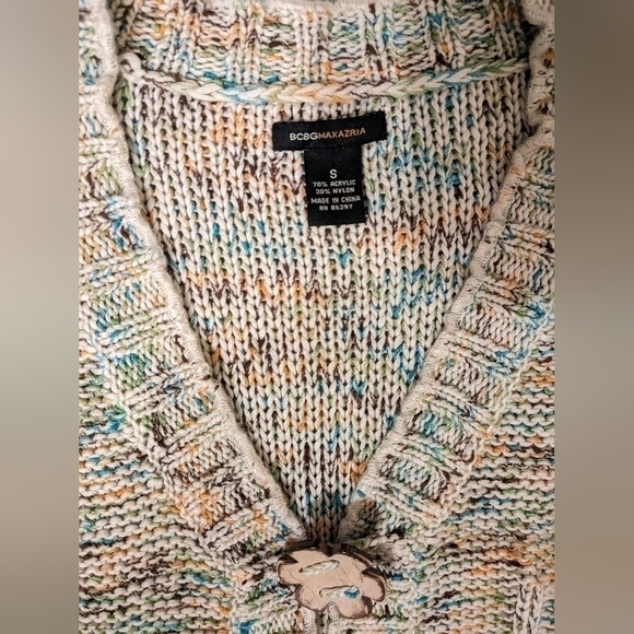 BCBG Colorful Rainbow Ribbed Scallop Trim Flower Button V-Neck Knit Cardigan - Picture 12 of 13